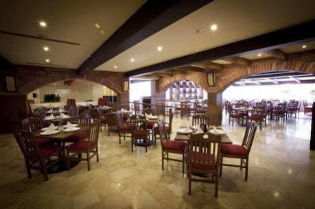Doubletree By Hilton Airport Area 3* Mexico