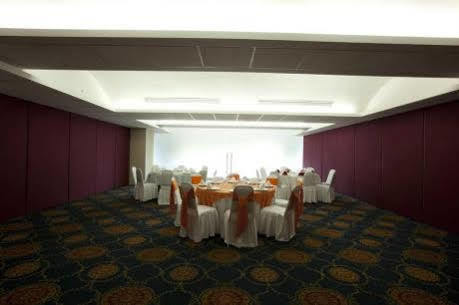 Doubletree By Hilton Airport Area 3* Mexico